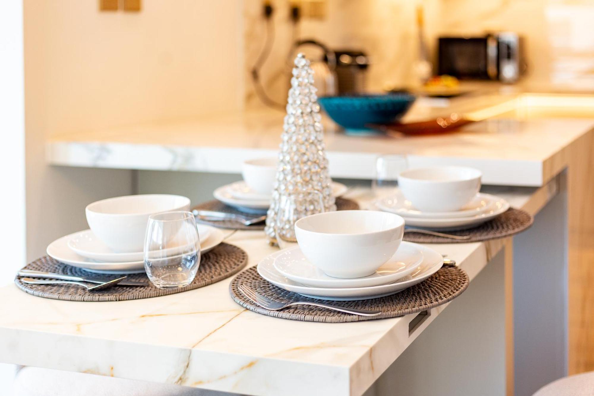 Charming Brand New 2Br Close To The Beach Dubai Esterno foto
